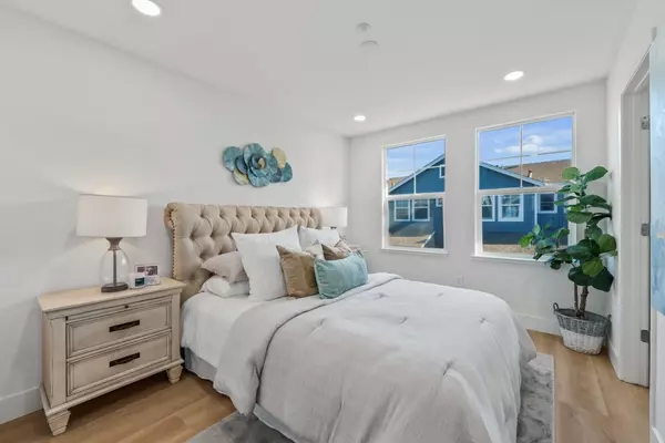 Hayward, CA 94541,706 Kingsford WAY