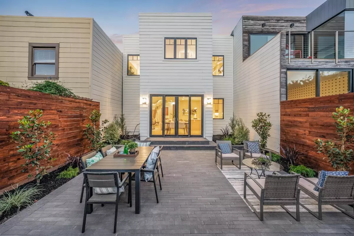 San Francisco, CA 94110,1520 Alabama ST