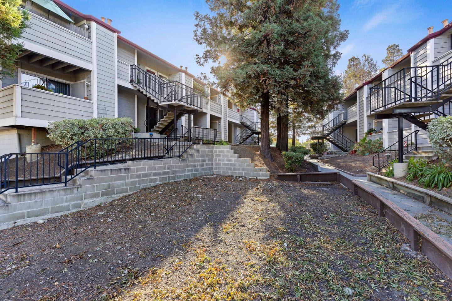 29627 Desert Oak CT 27, Hayward, CA 94544