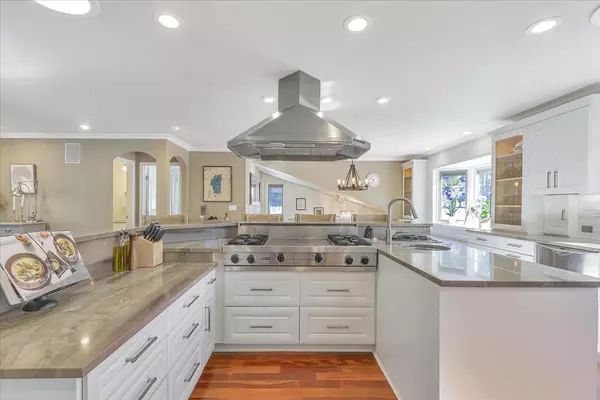 Pacifica, CA 94044,1261 Oddstad BLVD