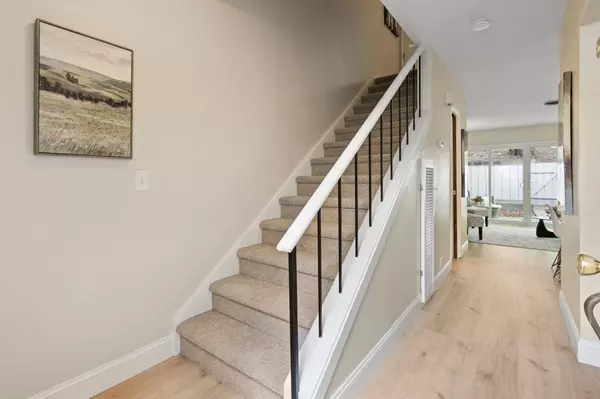 Pacifica, CA 94044,1294 Terra Nova BLVD