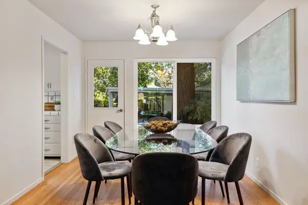 Menlo Park, CA 94025,2139 Ashton AVE