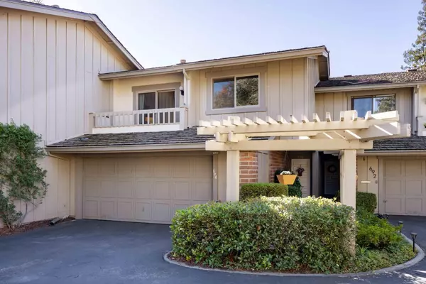 Menlo Park, CA 94025,694 Sand Hill CIR