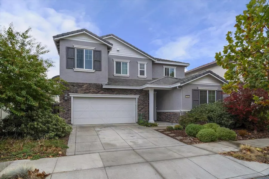 1818 Tarragon DR, Gilroy, CA 95020
