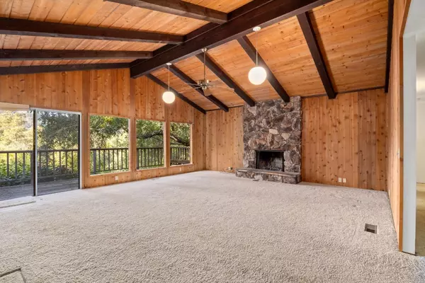 Corralitos, CA 95076,200 Caudill