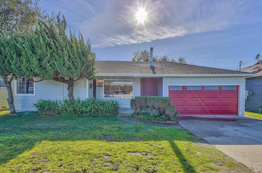 44 College RD, Watsonville, CA 95076