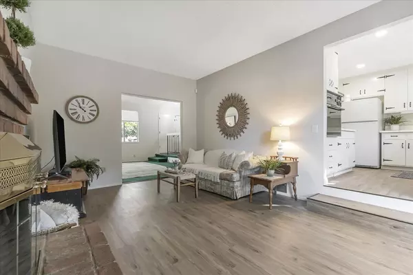 San Jose, CA 95127,1201 Lancelot LN