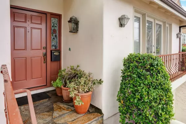 Carmel, CA 93923,0 San Antonio 2SE of 10th AVE