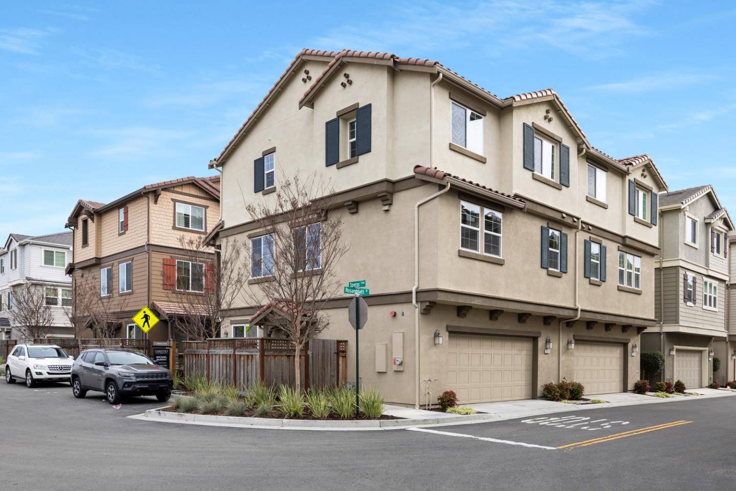 Hayward, CA 94544,2208 Rosenblatt ST