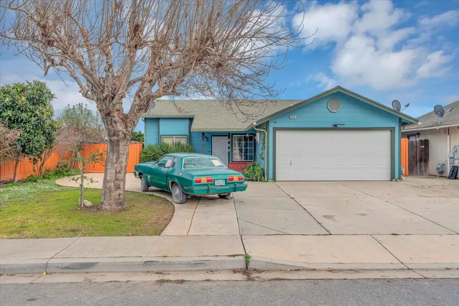 208 Sussex WAY, King City, CA 93930