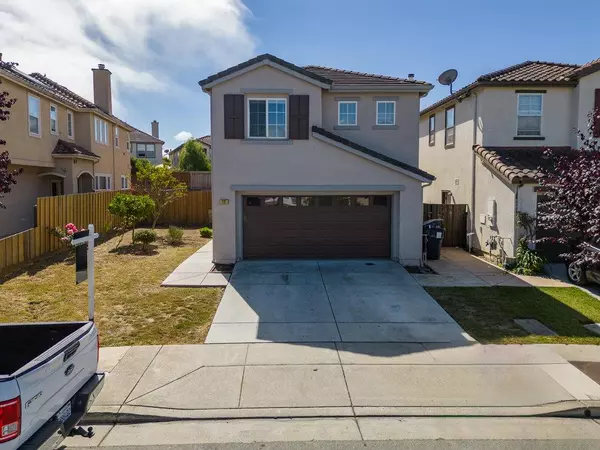 12 Yarro CT, Watsonville, CA 95076