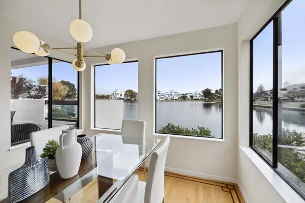 Foster City, CA 94404,848 Balboa LN