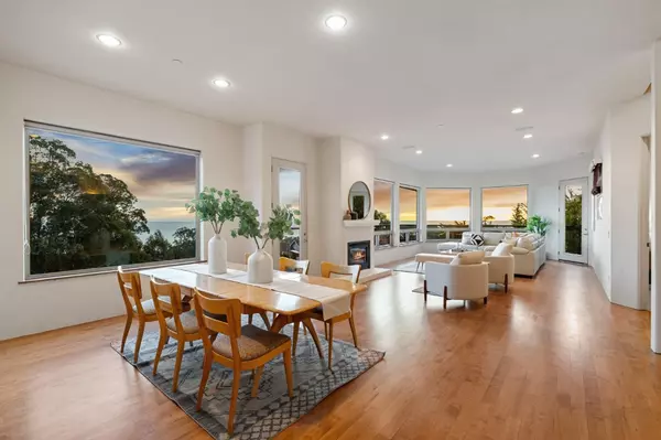 El Granada, CA 94018,236 Del Monte RD