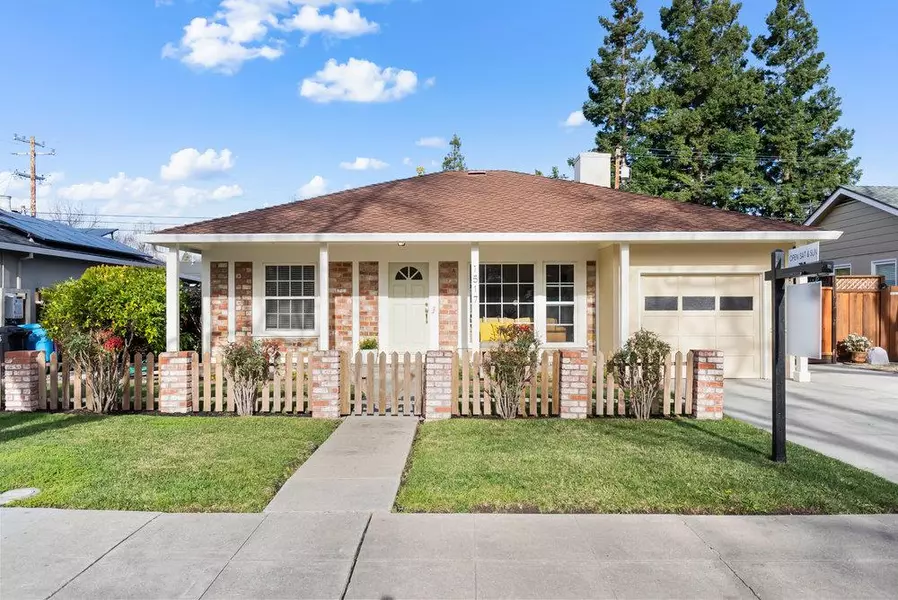 1517 Virginia AVE, Redwood City, CA 94061