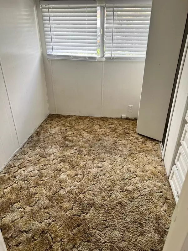 South San Francisco, CA 94080,1700 El Camino Real 14-1