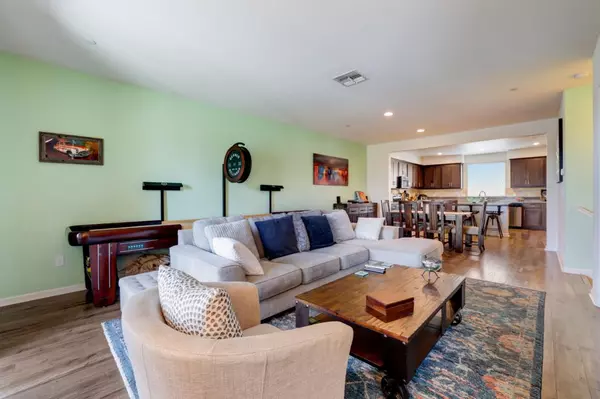 Morgan Hill, CA 95037,174 Triggs LN