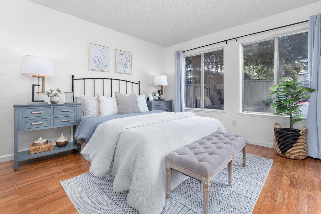 1711 Eastbrook CT, Santa Cruz, CA 95062