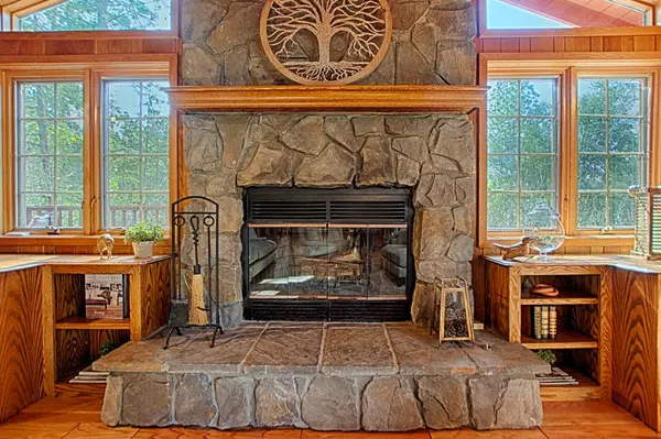 Mount Hermon, CA 95041,79 Pine AVE