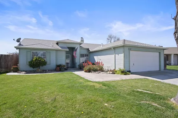 Newman, CA 95360,428 Sumac LN