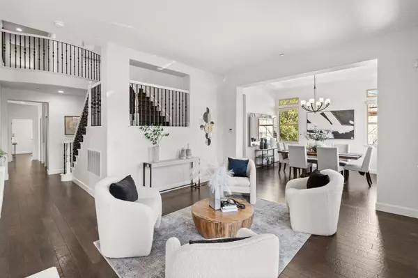 Brisbane, CA 94005,68 Golden Aster CT