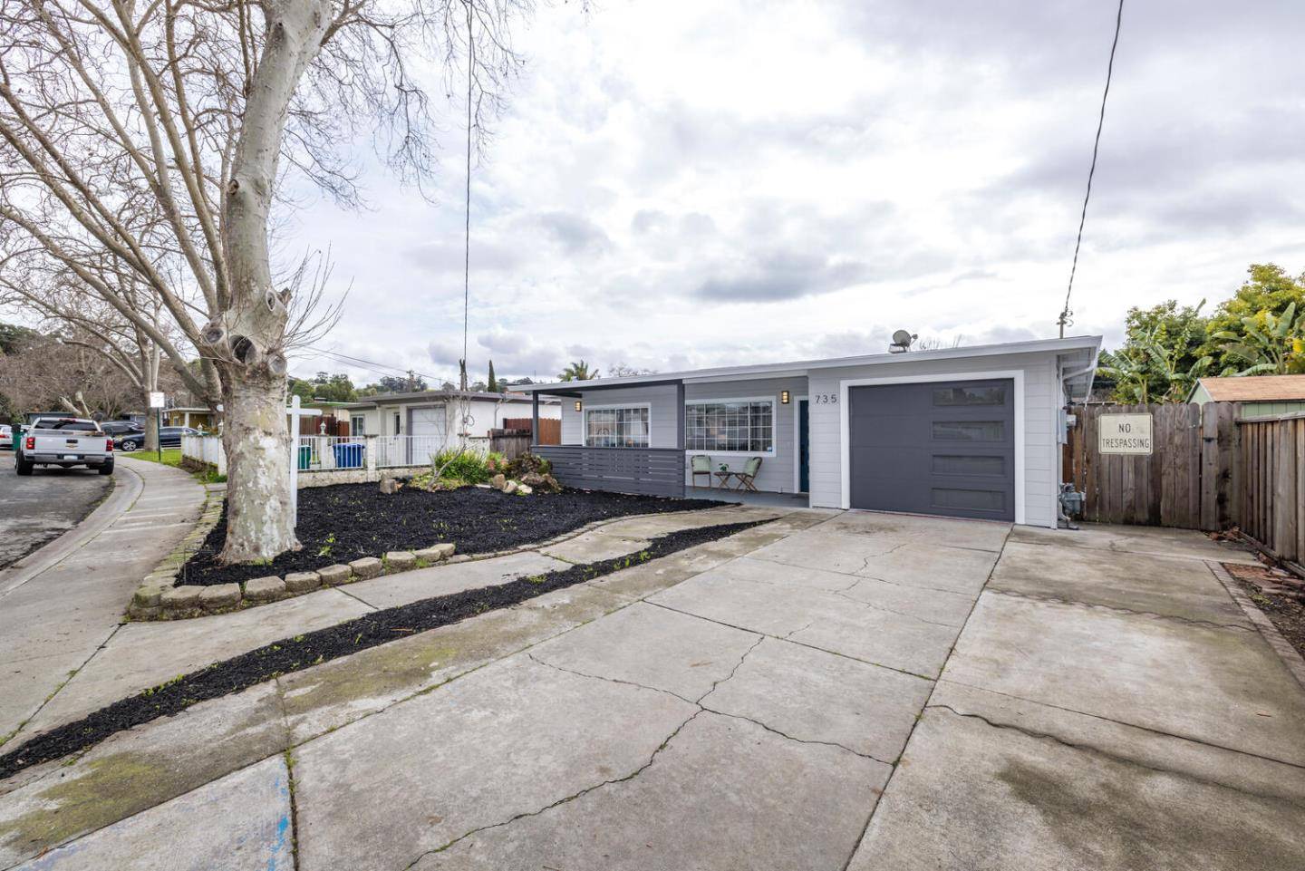 Hayward, CA 94544,735 Lilly AVE