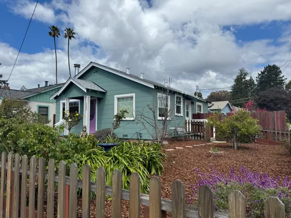 Santa Cruz, CA 95060,137 Glenwood AVE