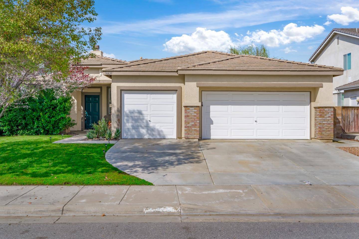 30829 Mirage CIR,  Menifee,  CA 92584
