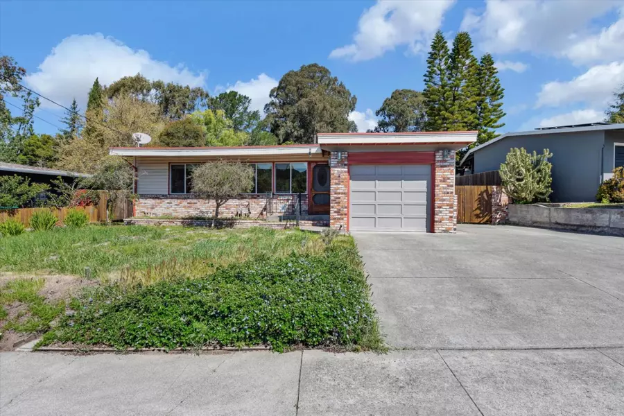 2615 Sheldon DR, El Sobrante, CA 94803