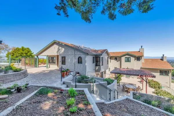 22820 San Juan RD, Cupertino, CA 95014