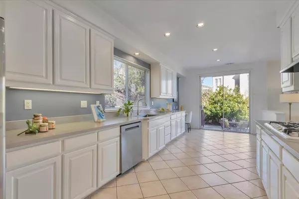 South San Francisco, CA 94080,36 Baypark CIR