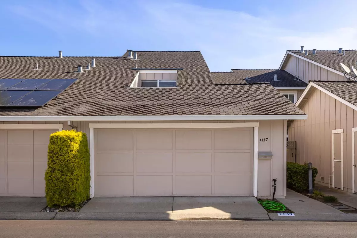 Foster City, CA 94404,Forrestal LN