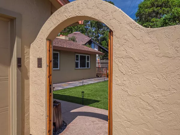 Soquel, CA 95073,4333 Fairway DR