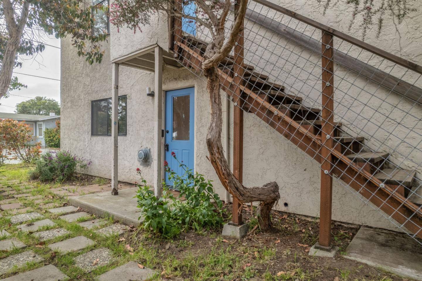 901 Dolores ST, Santa Cruz, CA 95062