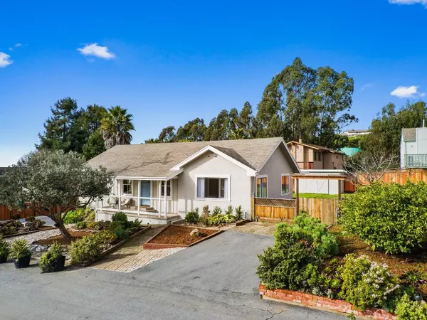 Soquel, CA 95073,3235 Putter DR