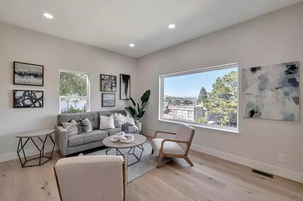 Brisbane, CA 94005,334 Sierra Point RD