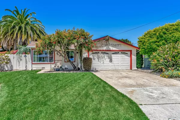 26372 Riverside PL, Carmel, CA 93923