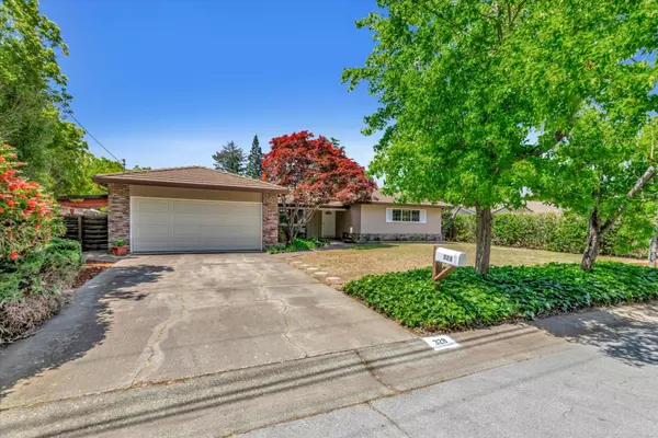 328 Langton AVE, Los Altos, CA 94022