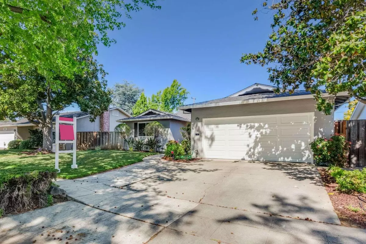 Sunnyvale, CA 94087,1448 Dove LN