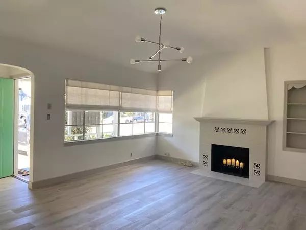 Burlingame, CA 94010,236 Anita RD