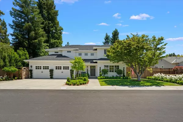 Los Gatos, CA 95032,15806 Edmund DR