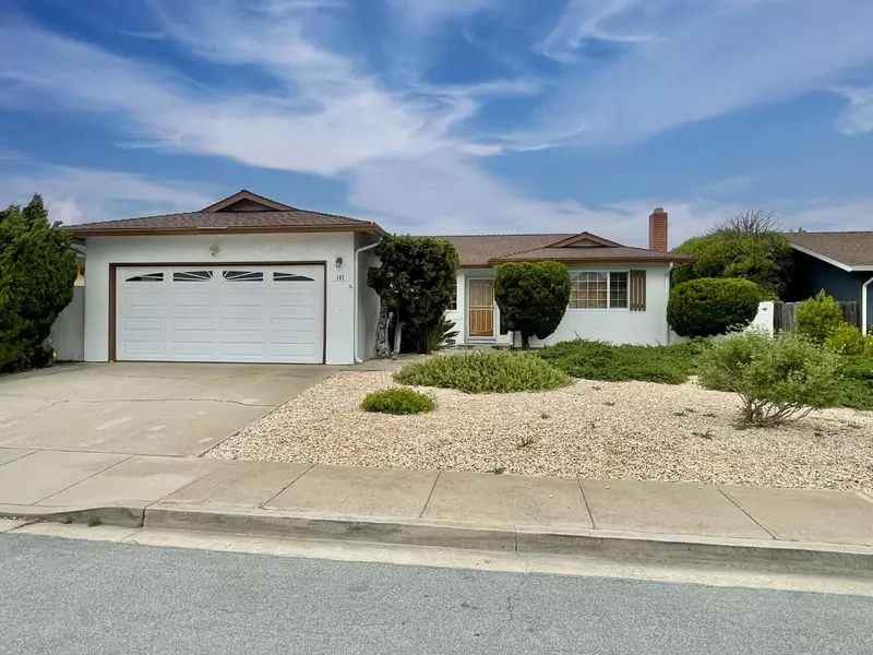 182 Lillian PL, Marina, CA 93933