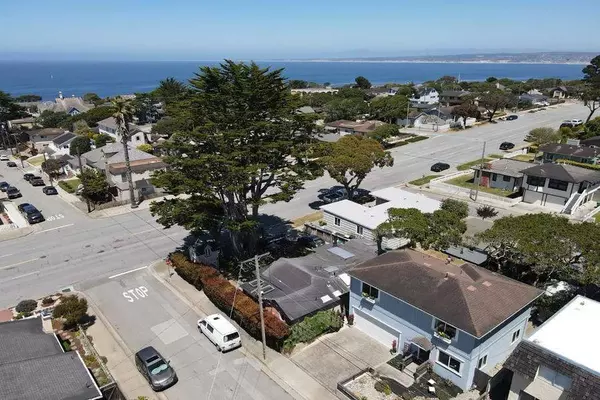 Pacific Grove, CA 93950,407 7th ST