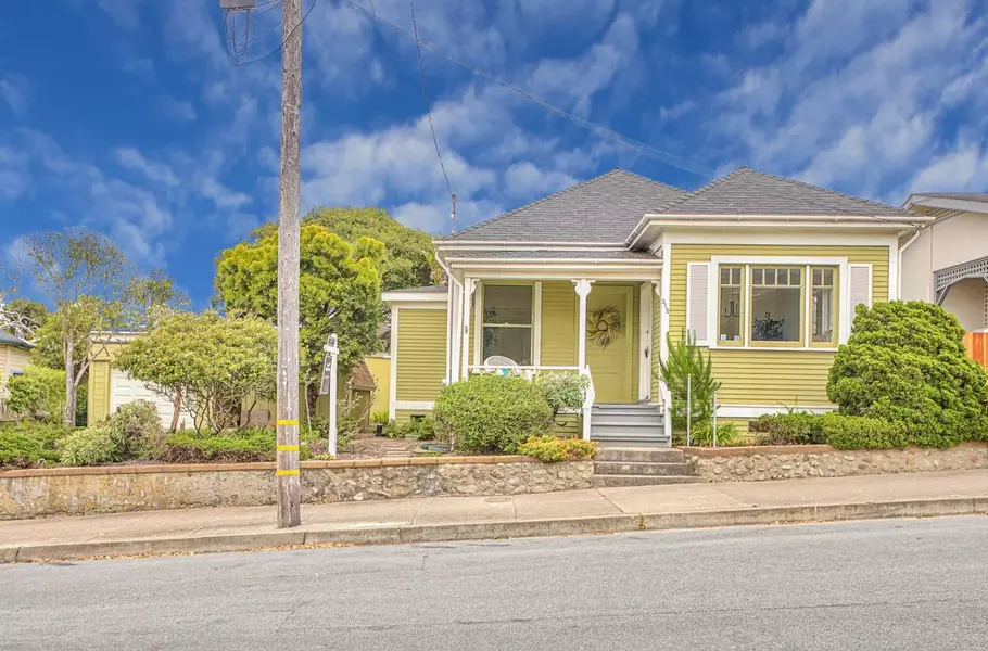 315 Lobos AVE, Pacific Grove, CA 93950