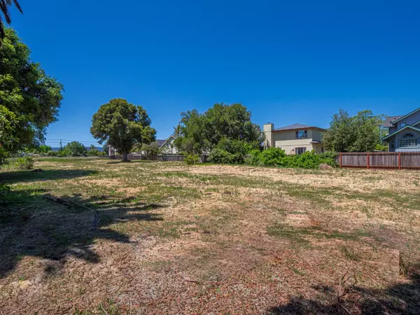 Santa Cruz, CA 95062,2021 Chanticleer AVE