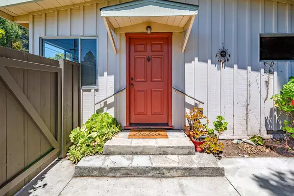 328 Mountain View AVE, Santa Cruz, CA 95062