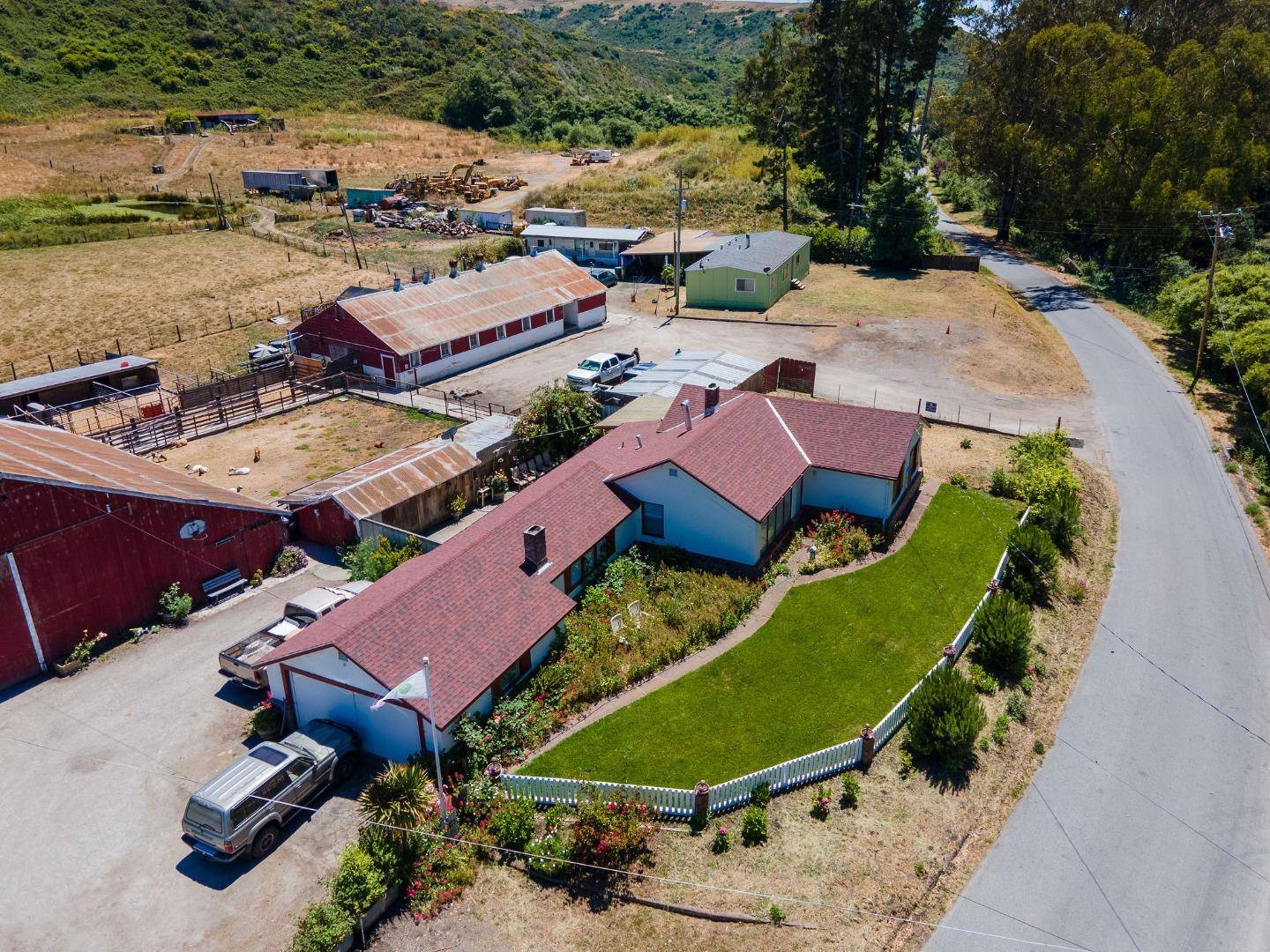 746 Tunitas Creek RD, Half Moon Bay, CA 94019