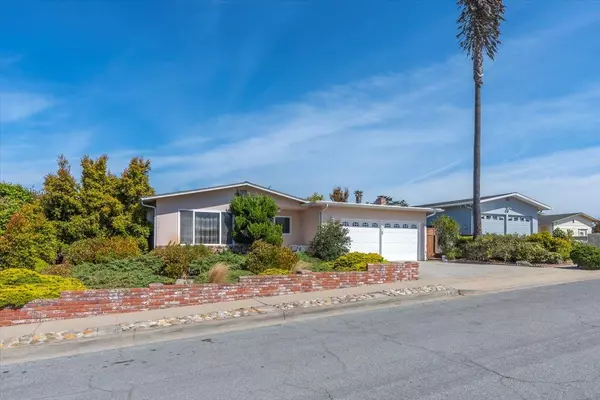 Marina, CA 93933,3111 Carmelo CIR