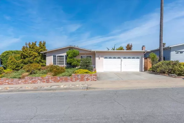 Marina, CA 93933,3111 Carmelo CIR