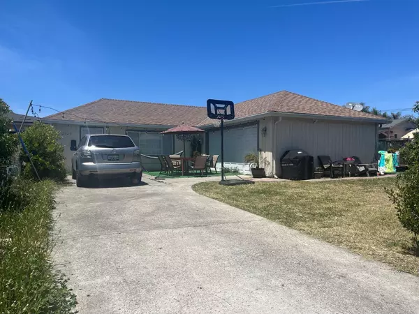 East Palo Alto, CA 94303,1039 Newbridge ST