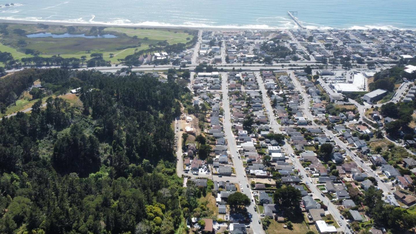 0 Clarendon RD, Pacifica, CA 94044